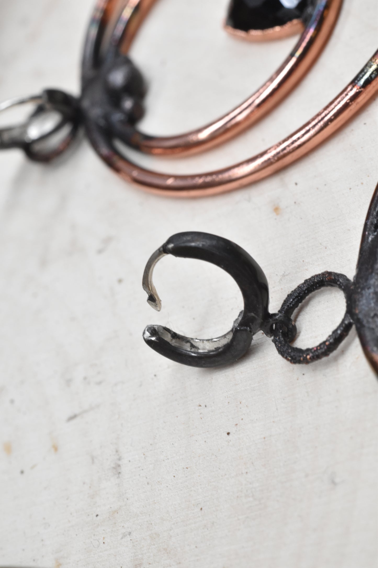 Black and green onyx in copper earrings