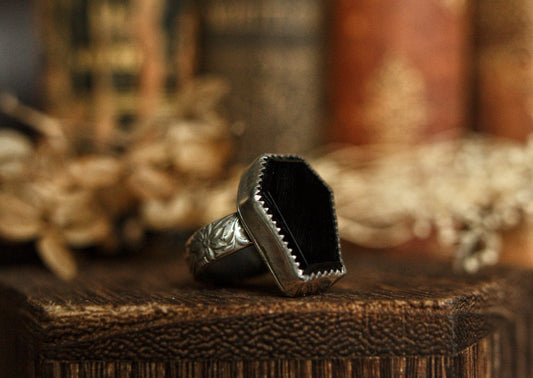 Black onyx coffin ring