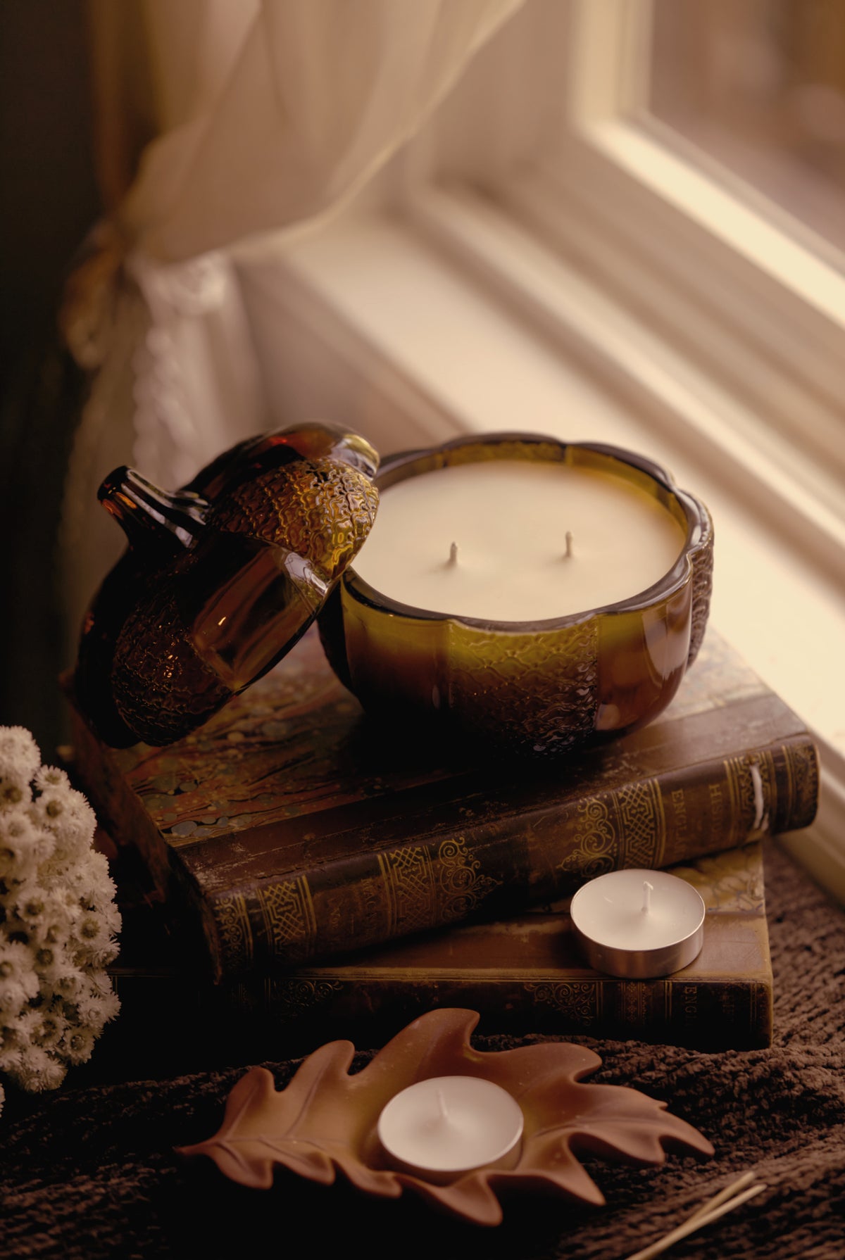 Amber pumpkin candle